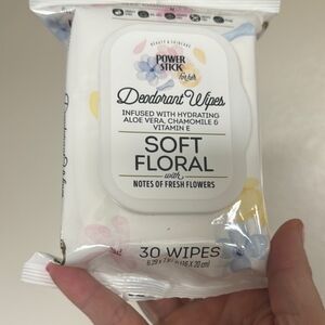 Soft Floral Deodorant Wipes Fresh Flowers For Women.  30 CT. Power Stick